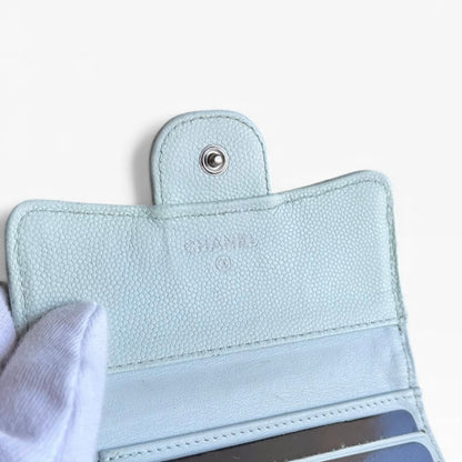 CHANEL シャネル　キャビアスキン　マトラッセ　三つ折り財布　ミントグリーン