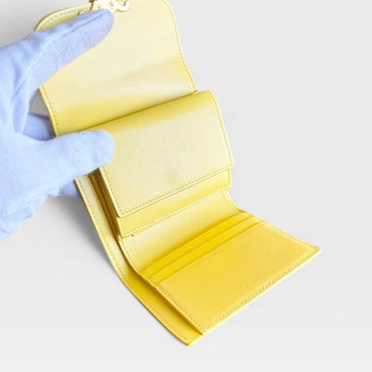 CELINE セリーヌ トリオンフ スモール フラップウォレット / シャイニーカーフスキン イエロー